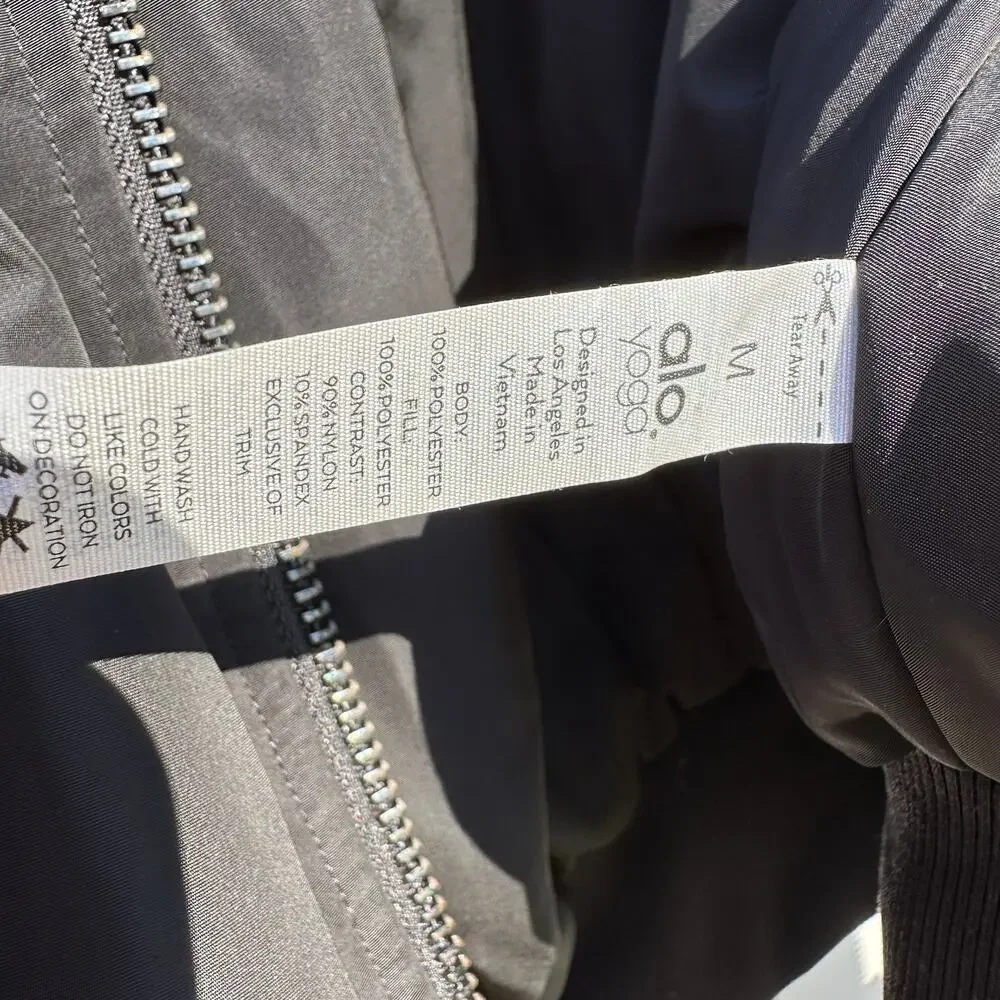 Alo Yoga It Girl Bomber Jacket Black Size Medium EUC Oversize Blade Collar - Picture 11 of 16